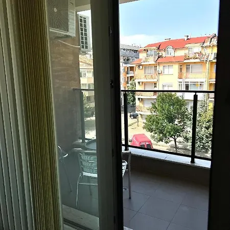 Апартаменты Ultra Lux Free Underground Secure Parking